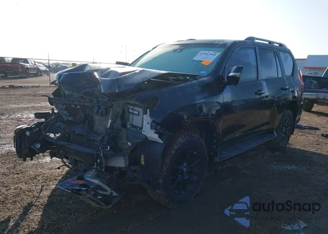 2022 Lexus Gx 460 z USA, uszkodzony, nr VIN JTJKM7BX4N5309588